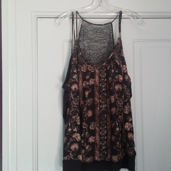 Maurices Tops - Maurices floral cami